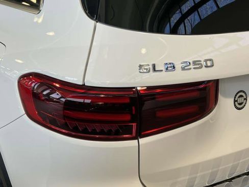 Certified 2024 Mercedes-Benz GLB 250 4MATIC image 8