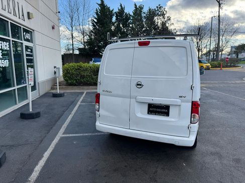 Used 2020 Nissan NV200 SV image 5