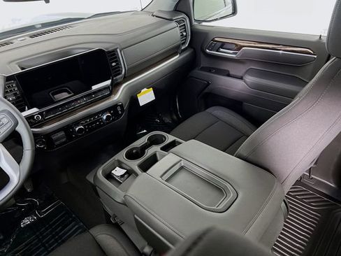 Used 2025 GMC Sierra 1500 Elevation image 21