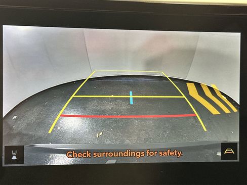 Used 2025 Toyota RAV4 XLE image 17