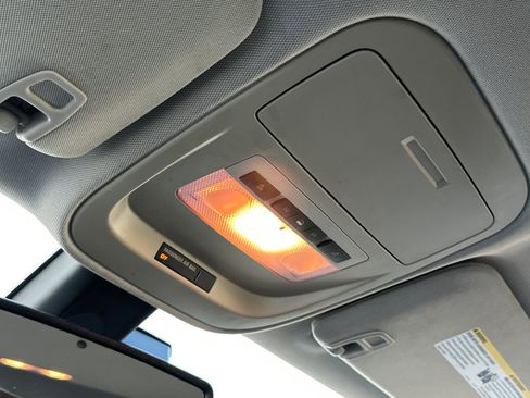 Used 2016 GMC Canyon SLT w/ Driver Alert Package image 23