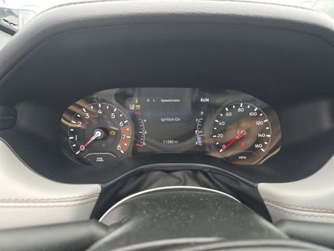 Used 2024 Jeep Compass Limited AWD/4WD image 3