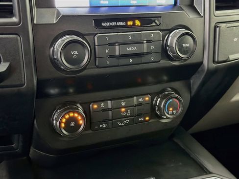 Used 2019 Ford F150 XL w/ Equipment Group 101A Mid RWD image 19