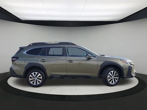 New 2025 Subaru Outback Premium image 8