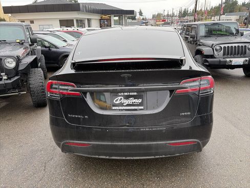 Used 2018 Tesla Model X 100D image 4