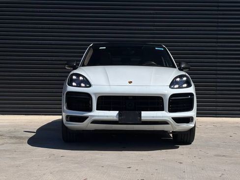 Certified 2023 Porsche Cayenne GTS AWD/4WD image 10