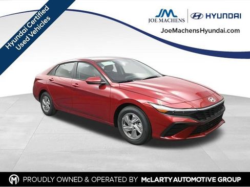 Certified 2026 Hyundai Elantra SE FWD image 2