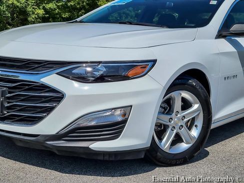 Used 2024 Chevrolet Malibu LS FWD image 3