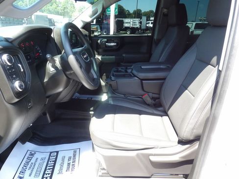 Used 2024 GMC Sierra 1500 Pro w/ Pro Value Package AWD/4WD image 17