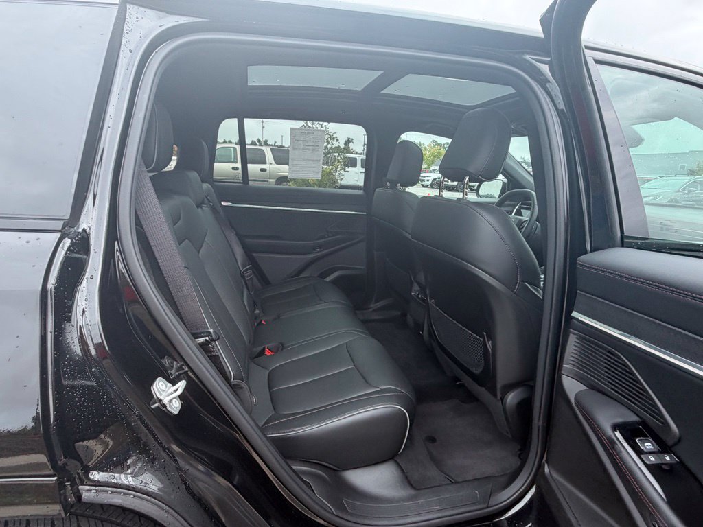 Used 2025 Jeep Wagoneer S Limited AWD/4WD image 47