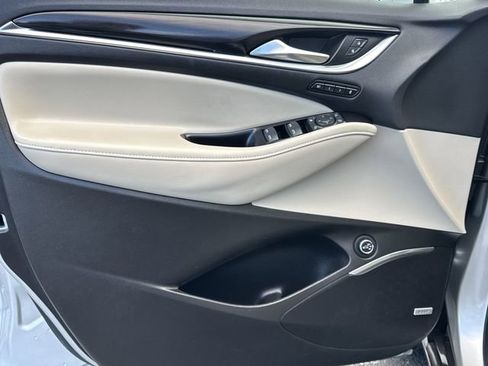 Used 2020 Buick Enclave Premium w/ Sun and Sites Package image 8