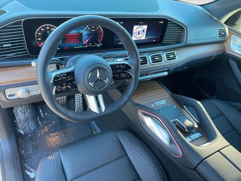 New 2025 Mercedes-Benz GLS 450 4MATIC image 3