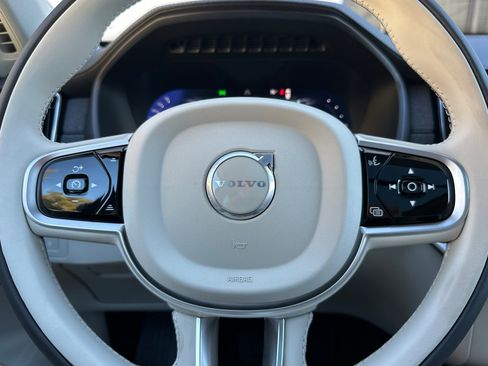 New 2026 Volvo XC90 T8 Ultra image 22