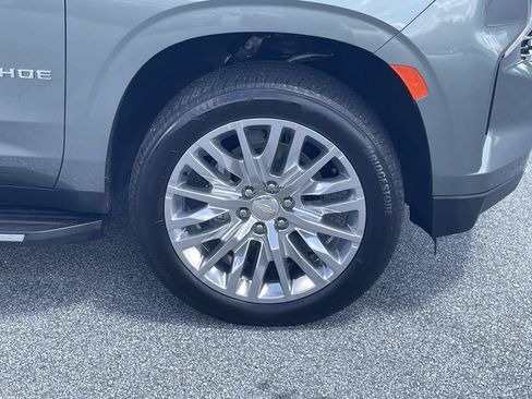 Used 2023 Chevrolet Tahoe LT w/ LT Signature Package AWD/4WD image 10