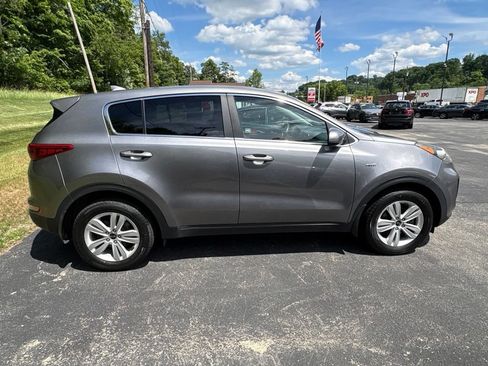 Used 2018 Kia Sportage LX AWD/4WD image 6