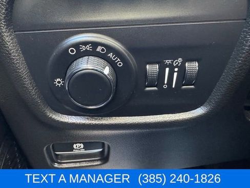 Used 2023 Jeep Grand Cherokee L Laredo w/ Luxury Tech Group I image 22