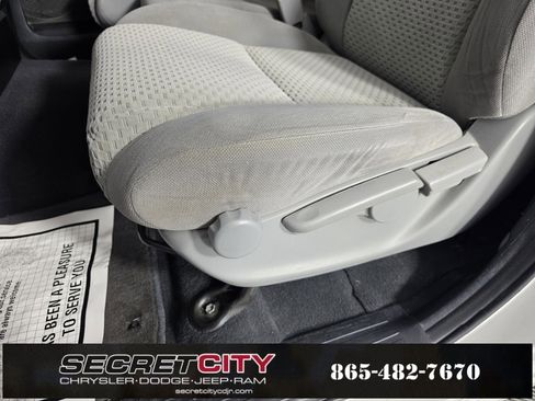 Used 2012 Toyota Tundra 4x4 Double Cab image 13