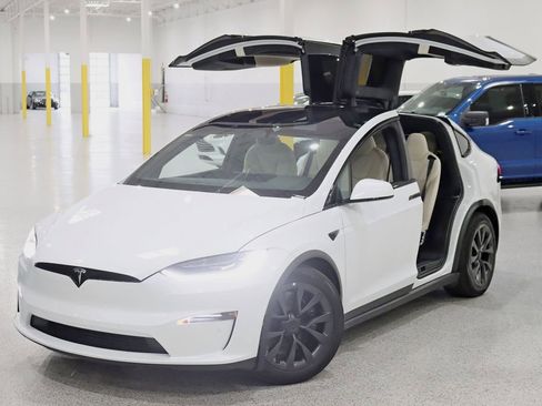 Used 2022 Tesla Model X AWD/4WD image 7