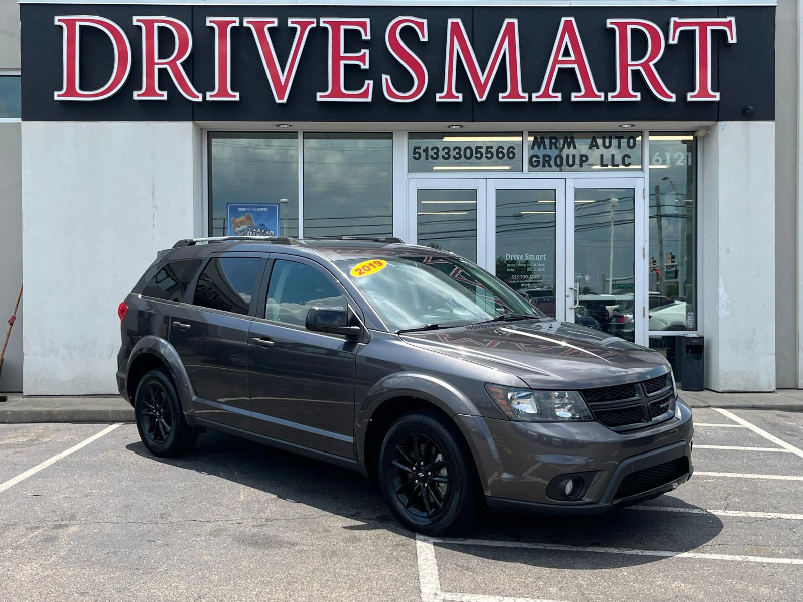 Used 2019 Dodge Journey SE w/ Connectivity Group FWD image 3