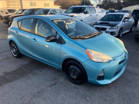 Used 2012 Toyota Prius C Two image 3