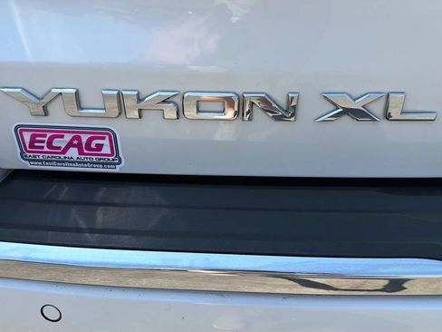 Used 2017 GMC Yukon XL Denali w/ Open Road Package RWD image 5