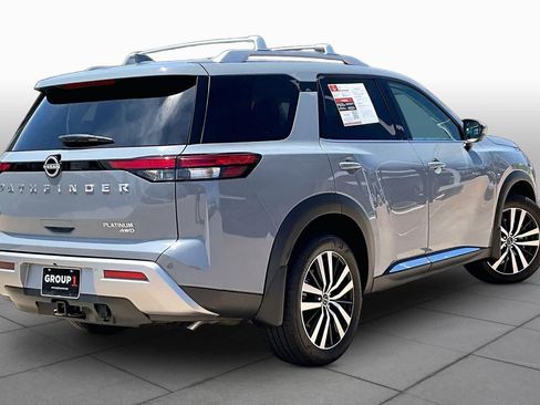 Used 2025 Nissan Pathfinder Platinum AWD/4WD image 13