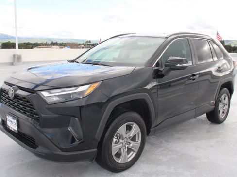 Certified 2025 Toyota RAV4 XLE image 6