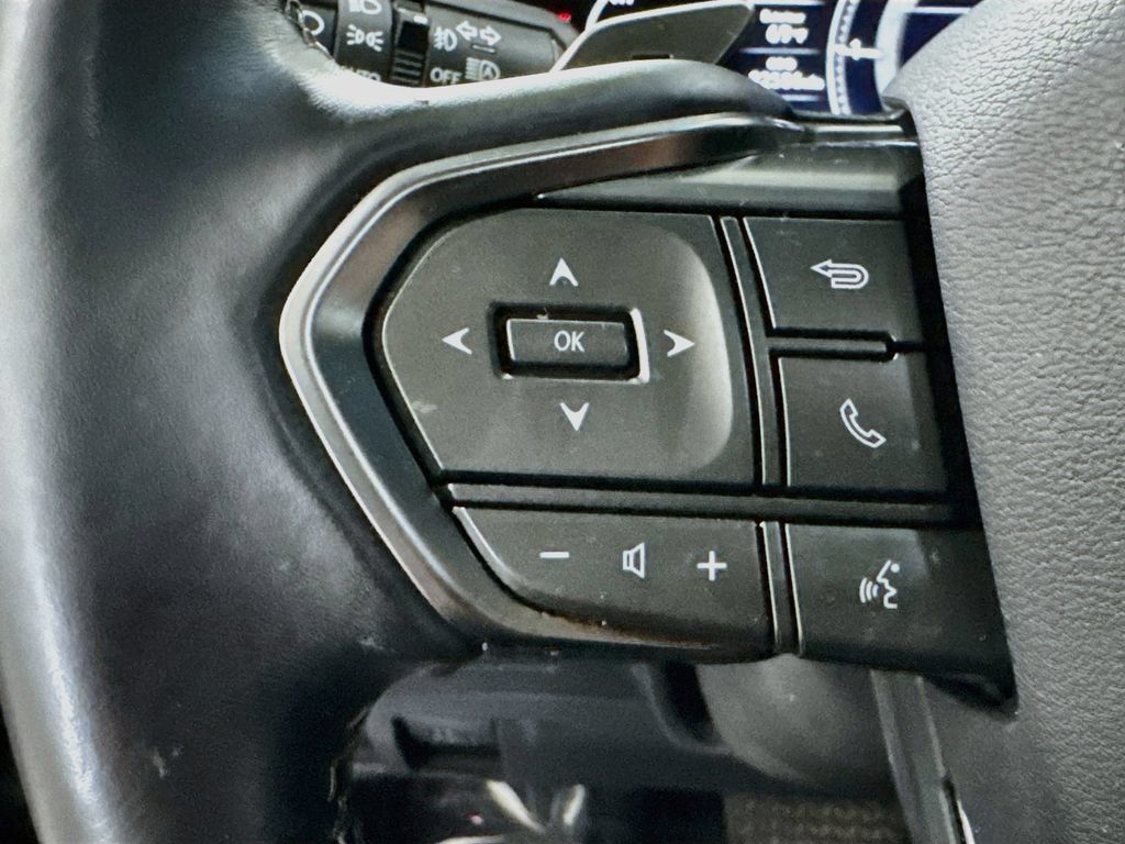 Used 2023 Lexus LX 600 4WD w/ Appearance Package image 12