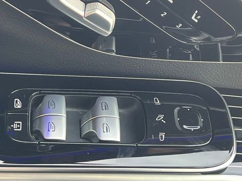 Used 2023 Mercedes-Benz S 580 4MATIC Sedan image 19