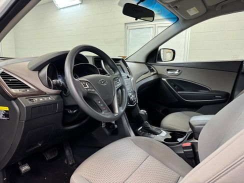 Used 2018 Hyundai Santa Fe Sport image 14