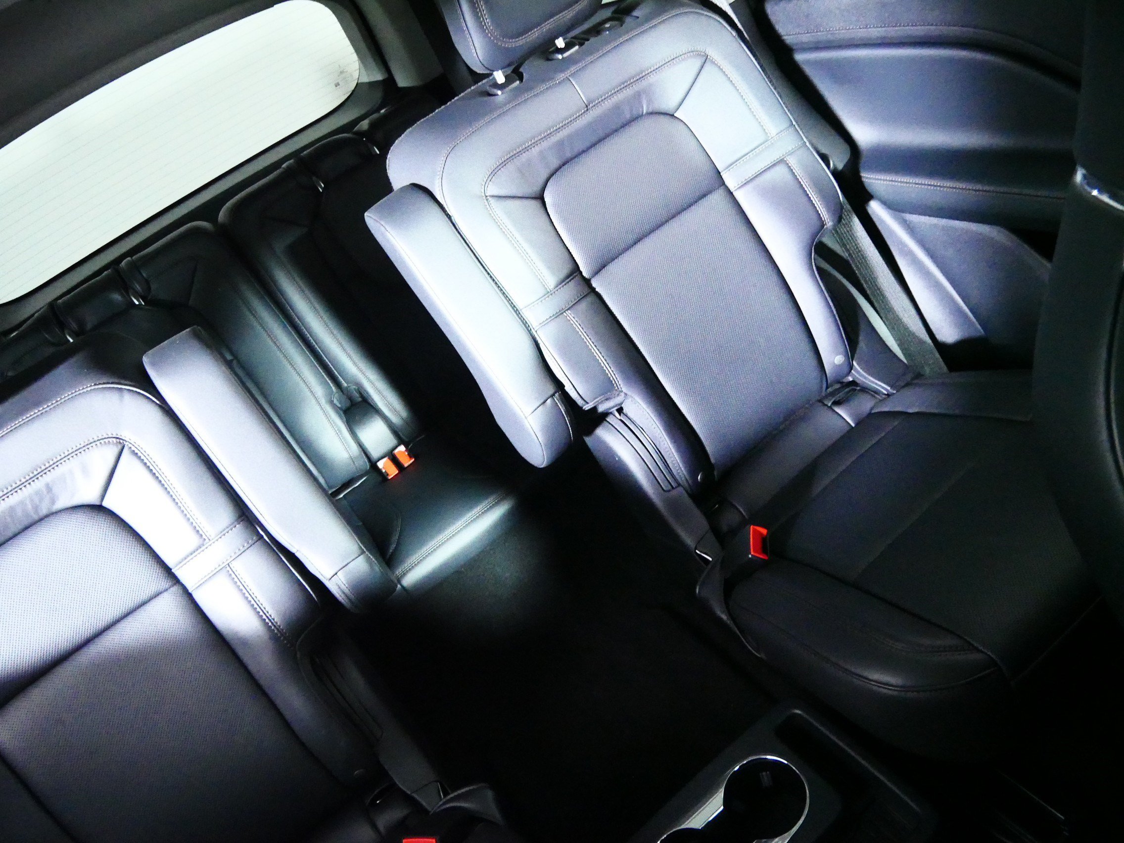 Used 2026 Lincoln Aviator Reserve AWD/4WD image 14