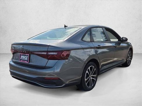 Used 2025 Volkswagen Jetta Sport FWD image 5