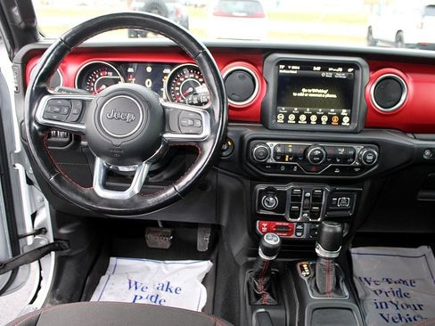 Used 2022 Jeep Wrangler Unlimited Rubicon w/ Cold Weather Group image 27