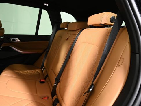 New 2026 BMW X5 xDrive40i w/ M Sport Package image 4