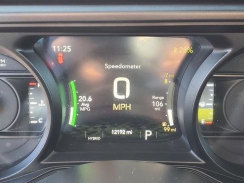 Used 2025 Jeep Wrangler Rubicon w/ Safety Group image 9