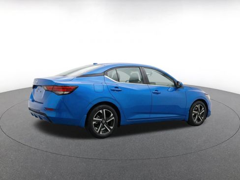 Used 2025 Nissan Sentra SV FWD image 9