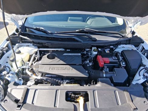 Used 2024 Nissan Rogue SV image 20