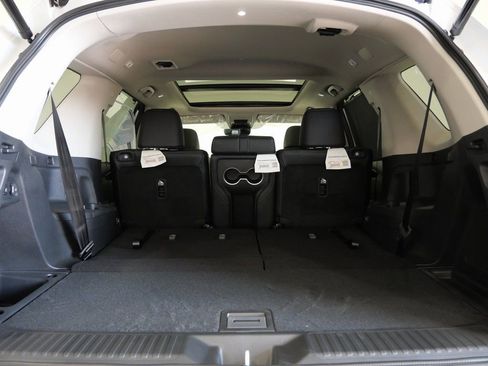 New 2025 Honda Pilot Touring image 30