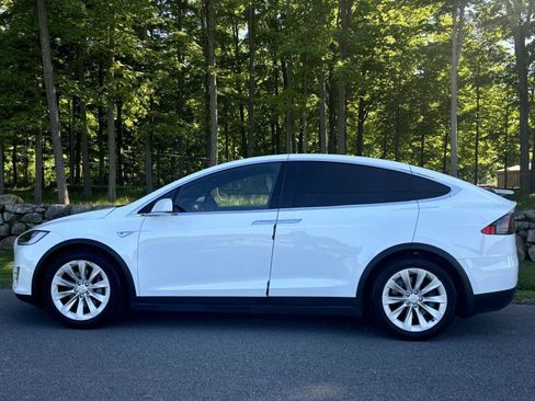 Used 2016 Tesla Model X 90D AWD/4WD image 13