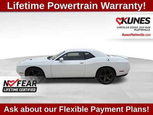 Used 2019 Dodge Challenger SXT RWD image 6