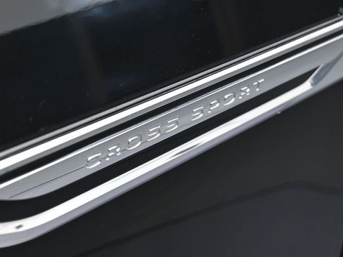 Used 2024 Volkswagen Atlas Cross Sport SEL Premium R-Line image 52