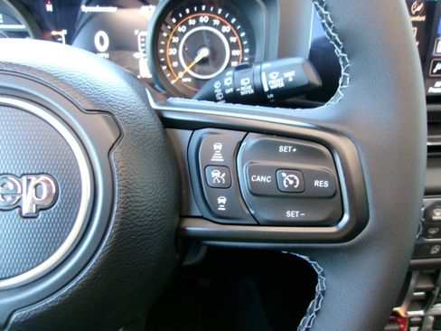 New 2026 Jeep Wrangler Unlimited Rubicon image 12