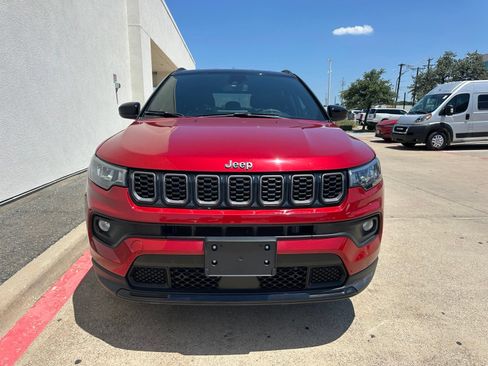 Used 2024 Jeep Compass Latitude w/ Altitude Special Edition AWD/4WD image 2