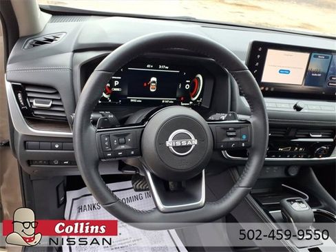 Certified 2024 Nissan Rogue Platinum image 22