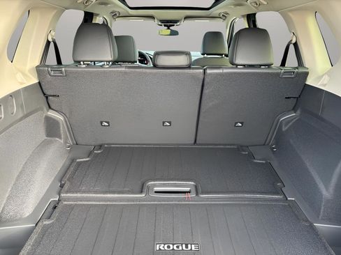 New 2026 Nissan Rogue Platinum w/ Platinum Premium Package AWD/4WD image 13