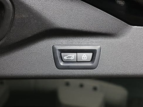 Used 2023 BMW X7 xDrive40i w/ M Sport Package image 47