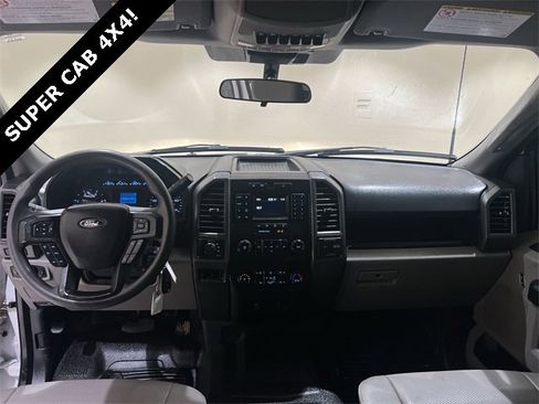 Certified 2022 Ford F450 XL w/ Power Equipment Group image 16