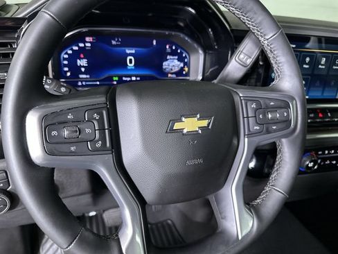 Used 2025 Chevrolet Silverado 1500 LT AWD/4WD image 11