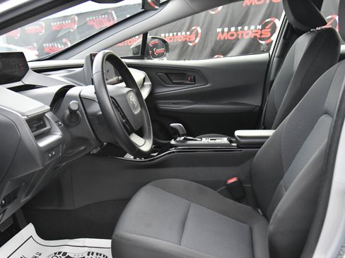 Used 2024 Toyota Prius LE image 16