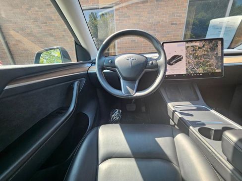 Used 2023 Tesla Model Y Long Range AWD/4WD image 4